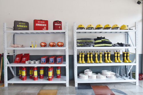 南安市檀林村微型消防站揭牌，閩山消防捐贈(zèng)車(chē)輛及器材助力鄉(xiāng)村安全